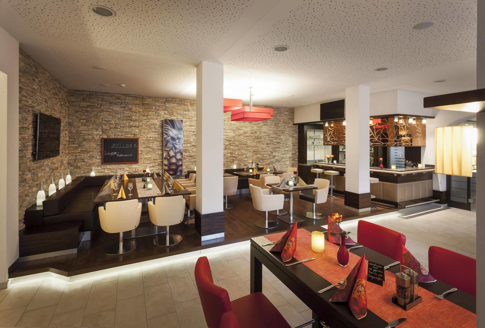 Hotel Zeller'S Quartier Königsbrunn Esterno foto