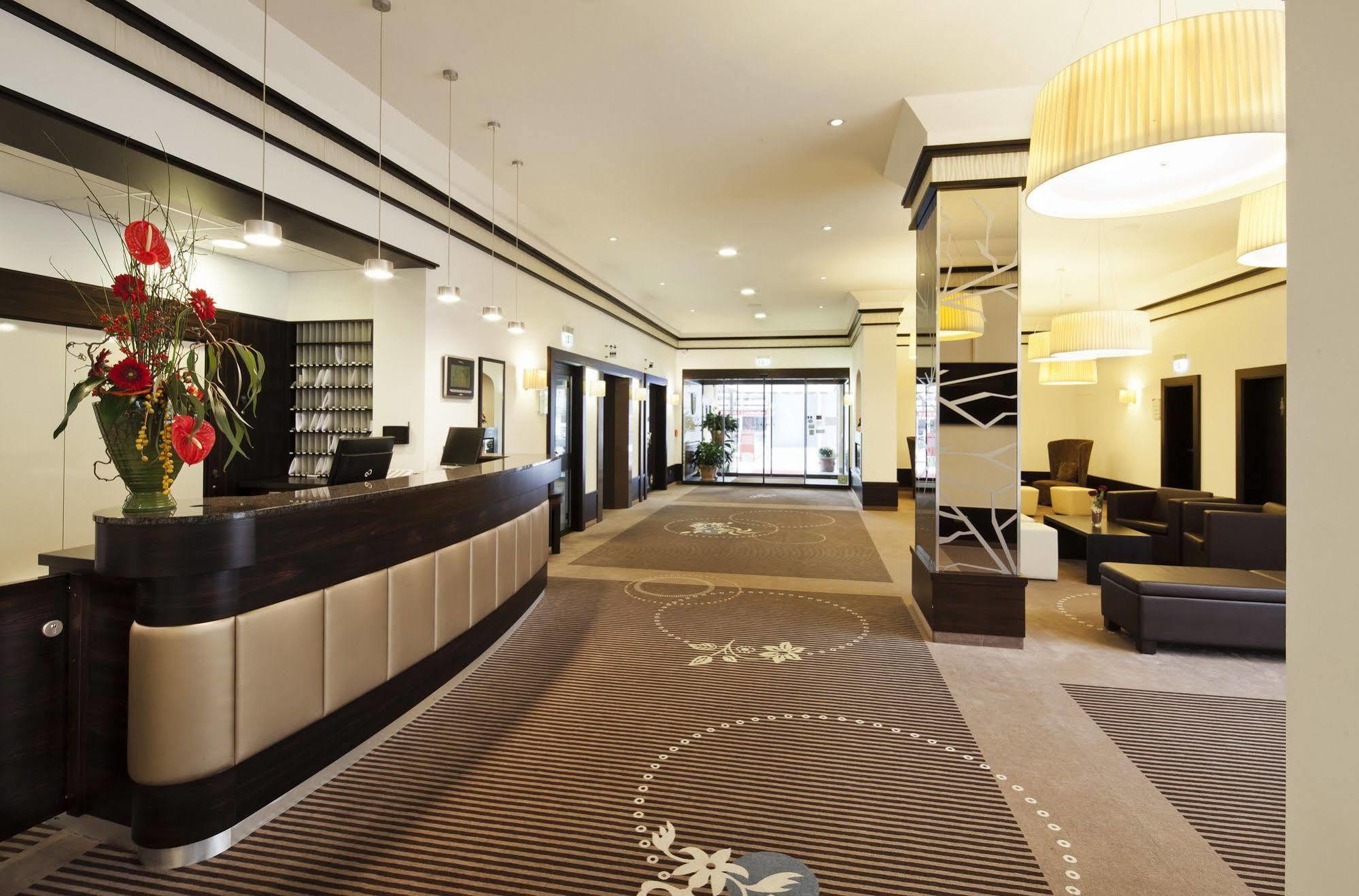 Hotel Zeller'S Quartier Königsbrunn Esterno foto